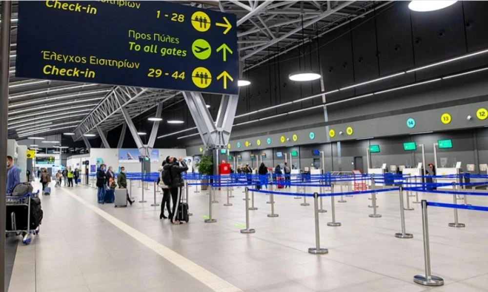 Θεσσαλονίκη: «Θρίλερ» με αεροπορική πτήση, γυναίκα πέθανε στον αέρα